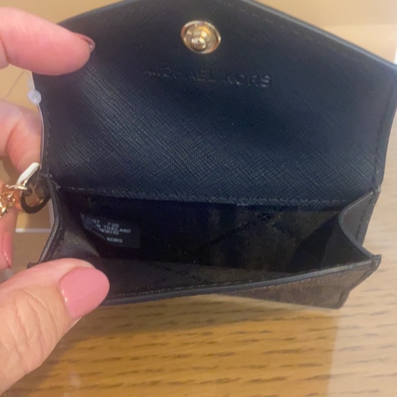 Michael Kors Kala Sm Flap Key Ring Card Case - Picture 7 of 11